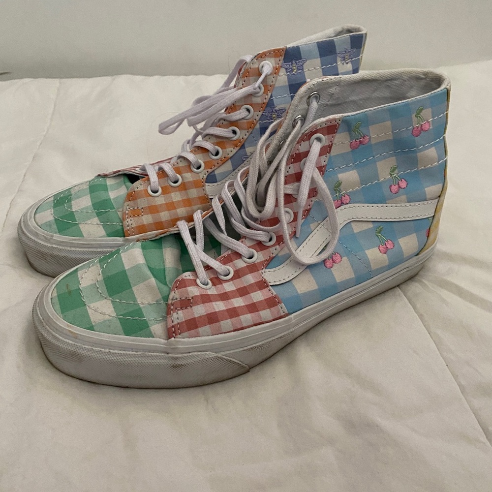 Gingham Sk8-hi Tapered Vans Men’s size 9.0 Women’s size 10.5